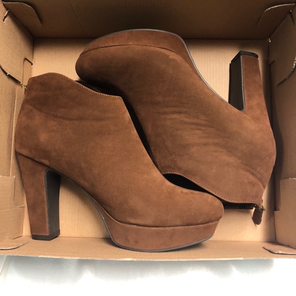 Worthington Faux Suede Cognac/Brown Heeled Booties - Picture 8 of 8
